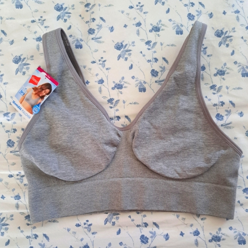 🌟 NWOT 4 Bras 🌟 Women's Lounge Comfy 🌟